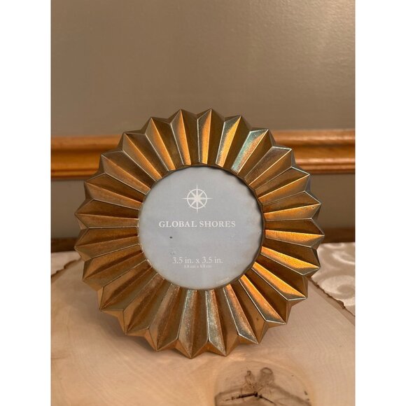 Vintage Global Shores 3.5" x 3.5" Gold Picture Frame With Textured Sunburst Desi - Picture 1 of 4